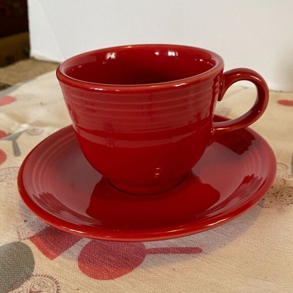 Fiestaware Scarlet Classic Teacup & Saucer - Picture 1 of 5